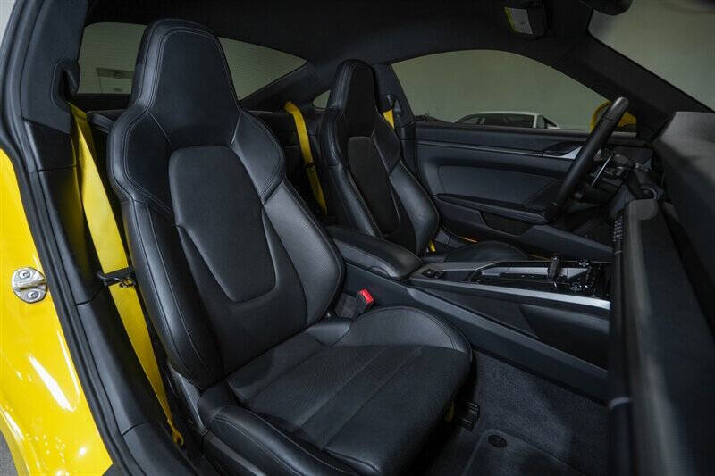 2020 Porsche 911 Carrera S