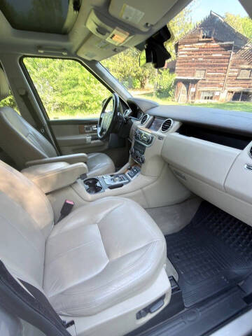2016 Land Rover LR4 HSE LUX