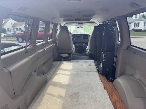 2008 GMC Savana LS 1500