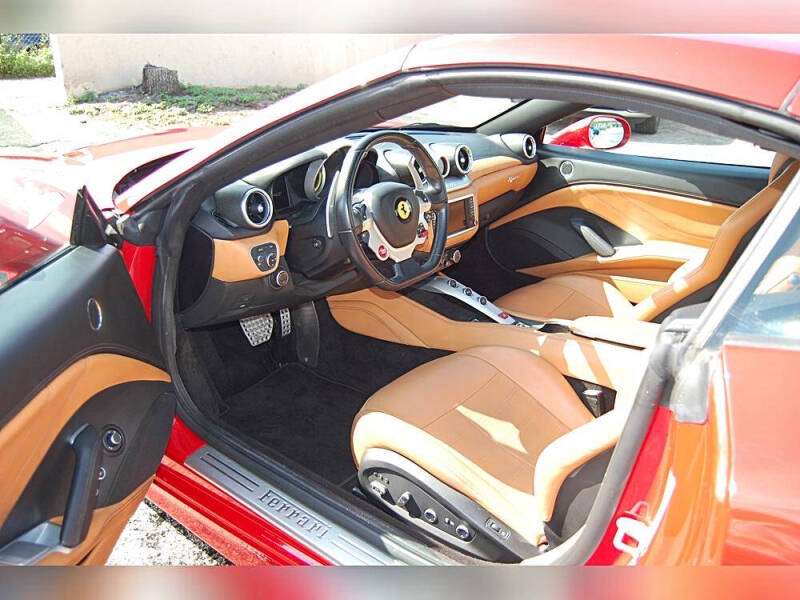 2016 Ferrari California T