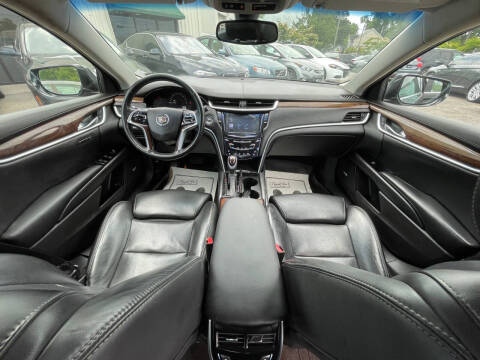 2013 Cadillac XTS Luxury Collection