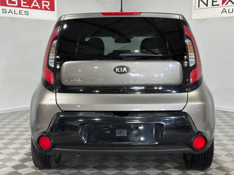 2016 Kia Soul +