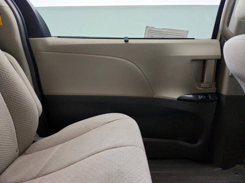 2013 Toyota Sienna