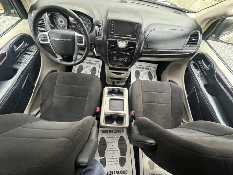 2012 Chrysler Town and Country Touring