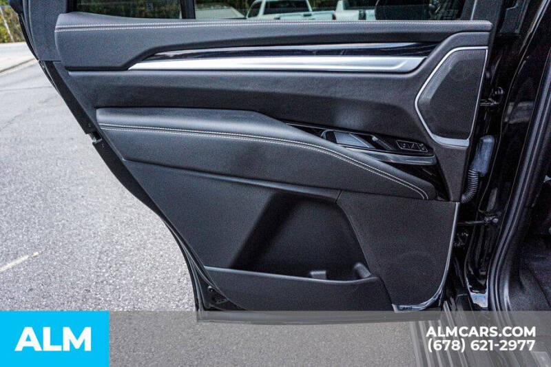 2025 Cadillac Escalade Sport