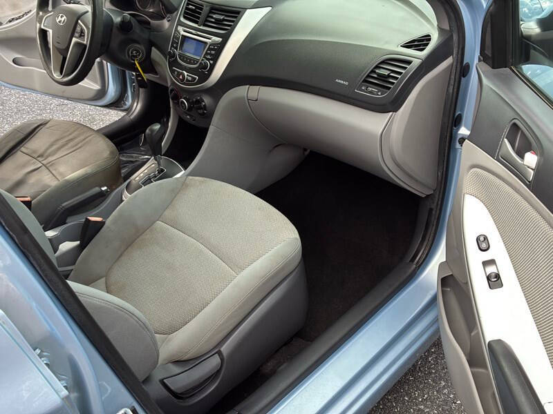 2013 Hyundai Accent GS