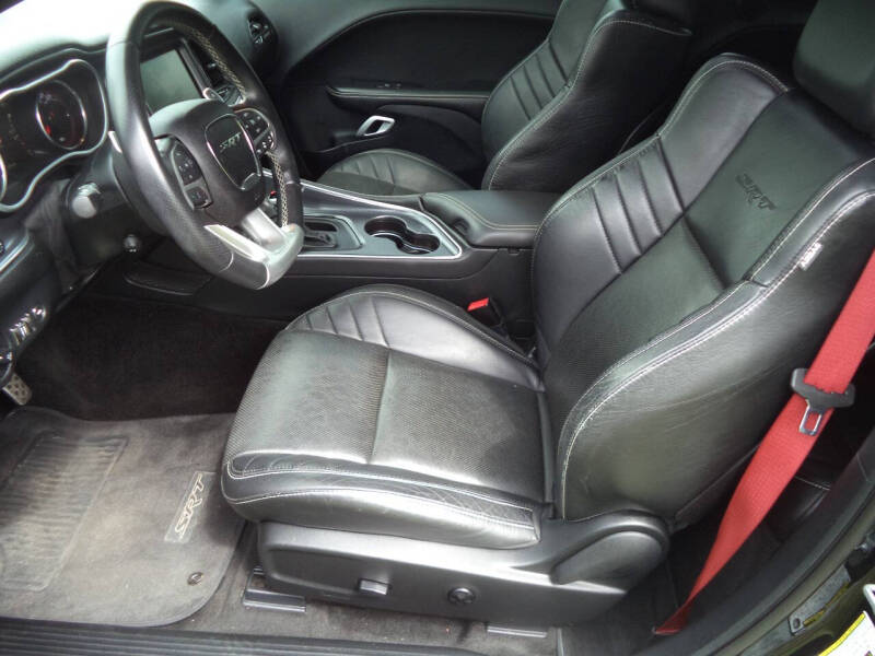 2016 Dodge Challenger SRT 392