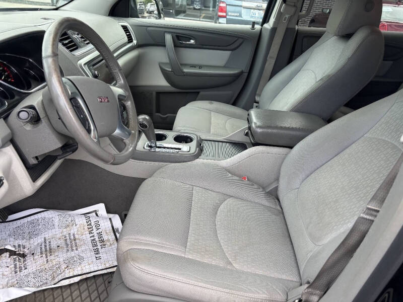 2016 GMC Acadia SLE-1