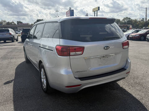 2016 Kia Sedona L