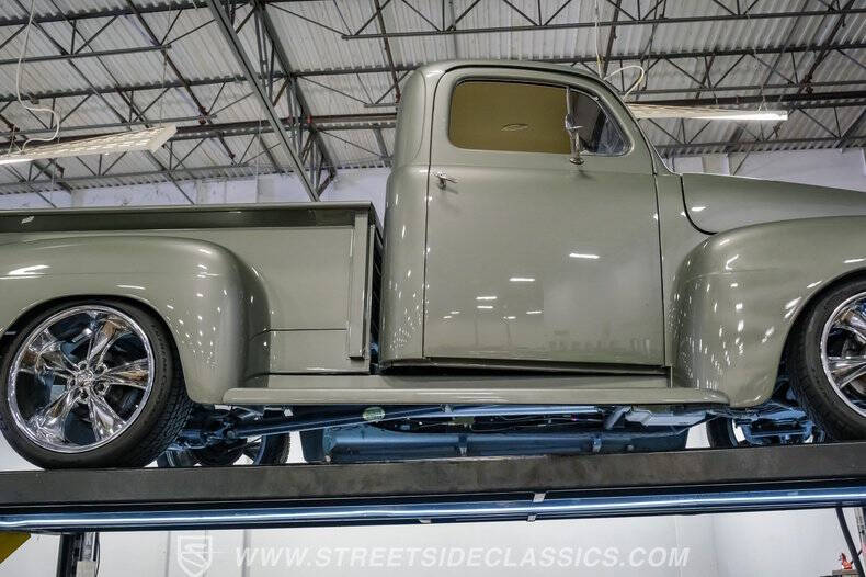 1951 Ford F-100
