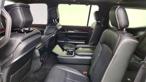 2022 Jeep Grand Wagoneer
