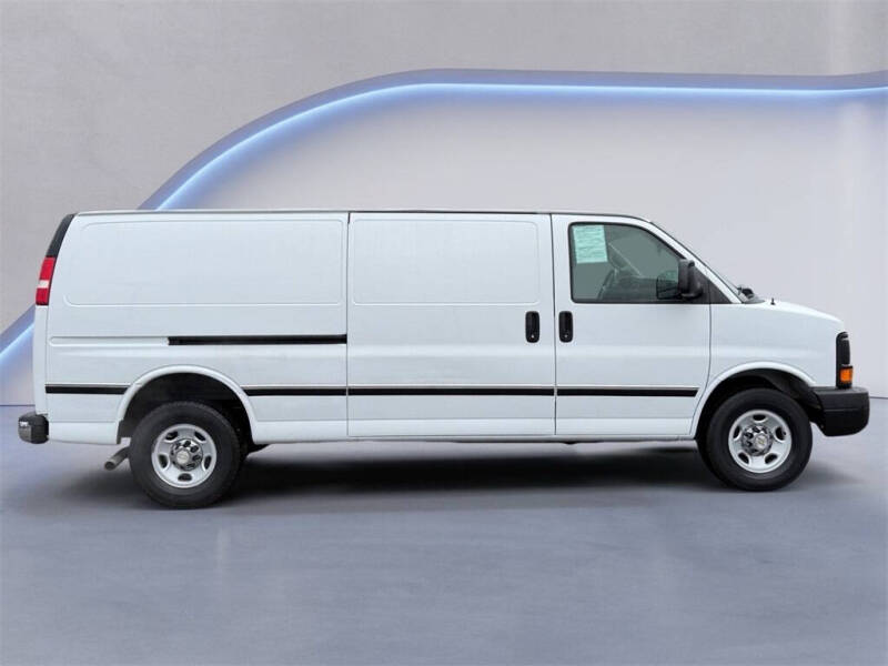 2016 Chevrolet Express 3500