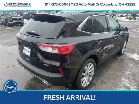 2022 Ford Escape Hybrid Titanium