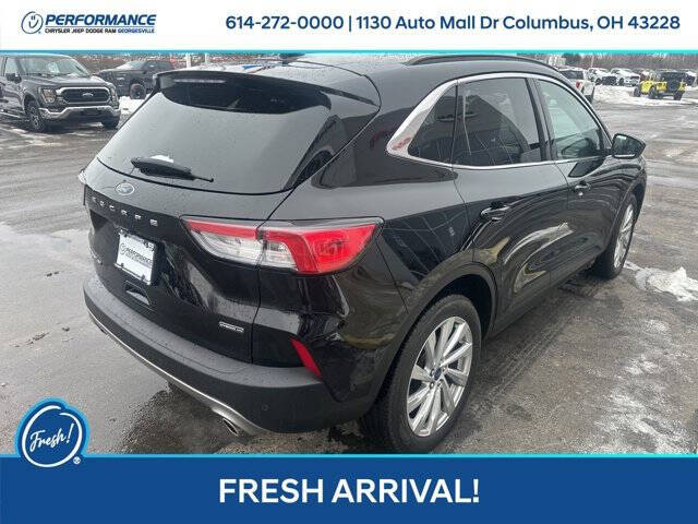 2022 Ford Escape Hybrid Titanium