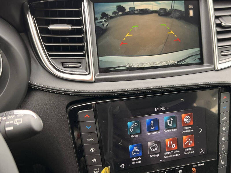 2025 Infiniti QX50 Luxe