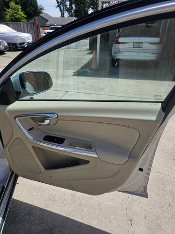 2012 Volvo S60 T5