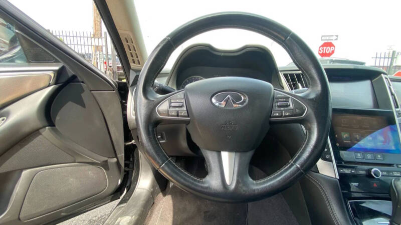 2017 Infiniti Q50 3.0T Signature Edition