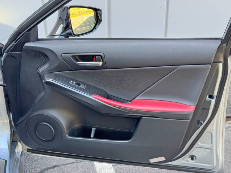2023 Lexus IS 300