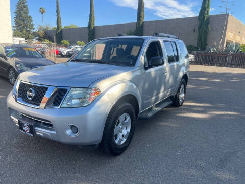 2010 Nissan Pathfinder S FE+