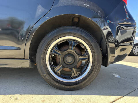 2008 Nissan Versa 1.8 S