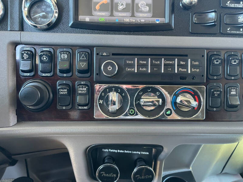 2014 Peterbilt 388