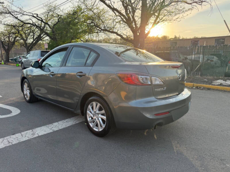 2012 Mazda MAZDA3 i Touring