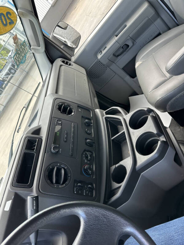 2014 Ford E-Series E-250