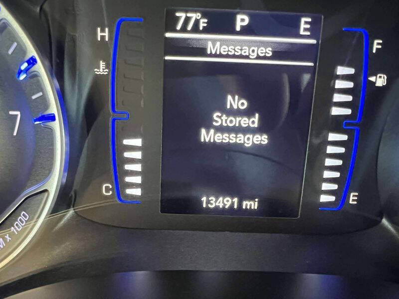 2024 Chrysler Voyager LX