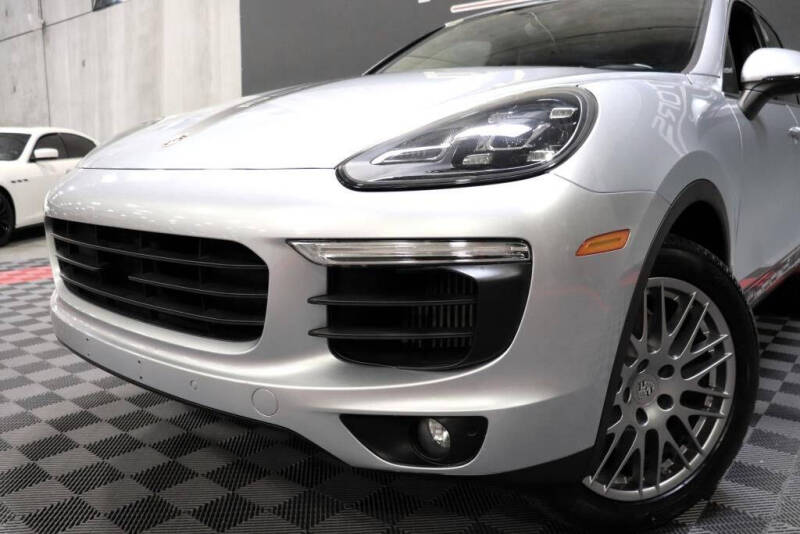 2018 Porsche Cayenne S