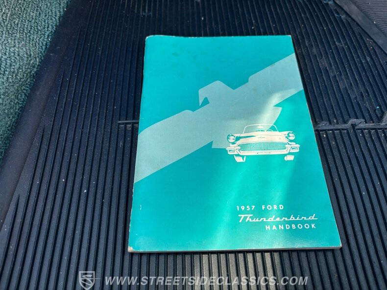 1957 Ford Thunderbird