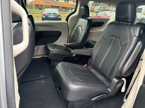 2018 Chrysler Pacifica Touring L