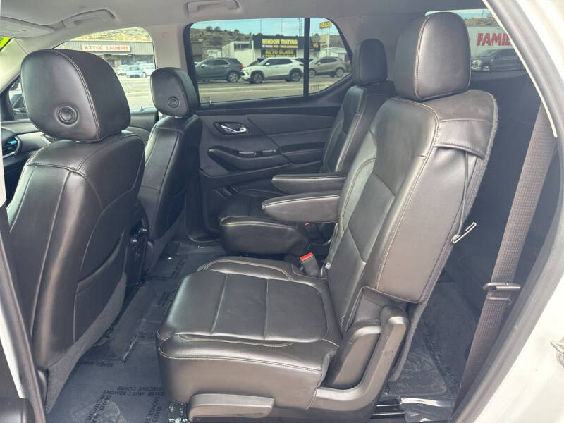 2021 Chevrolet Traverse LT Leather