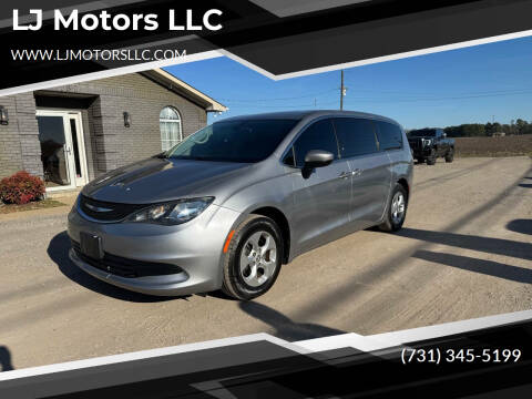 2017 Chrysler Pacifica for sale at LJ Motors LLC in Three Way TN