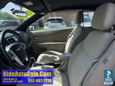 2013 Chrysler 200 Touring