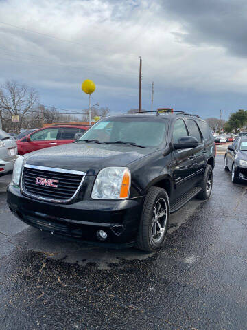 2011 GMC Yukon for sale at Gator's Auto Sales in Garland TX