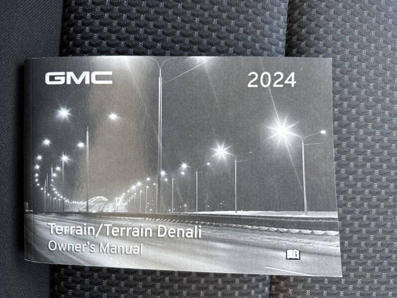 2024 GMC Terrain SLE