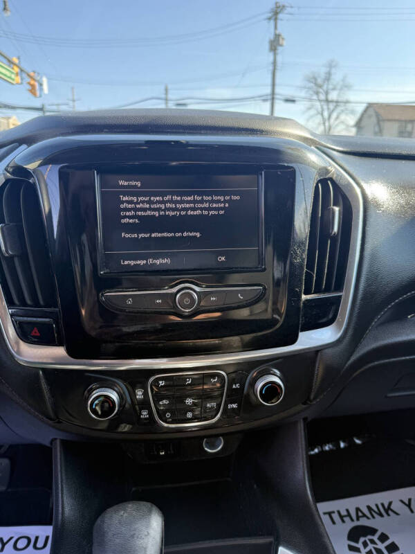 2021 Chevrolet Traverse LS