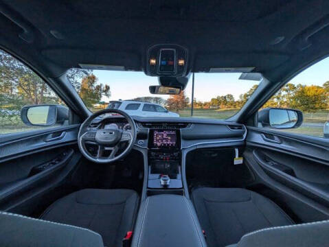 2025 Jeep Grand Cherokee L Laredo X