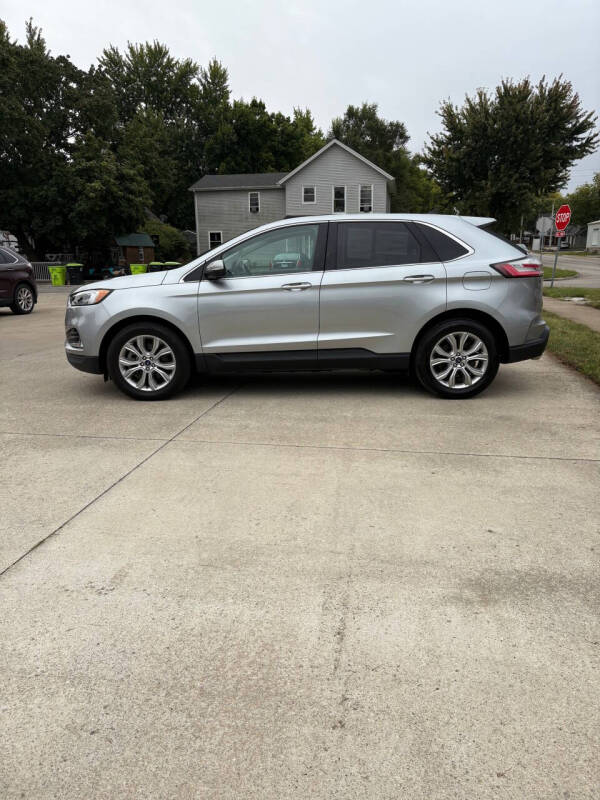 2022 Ford Edge Titanium