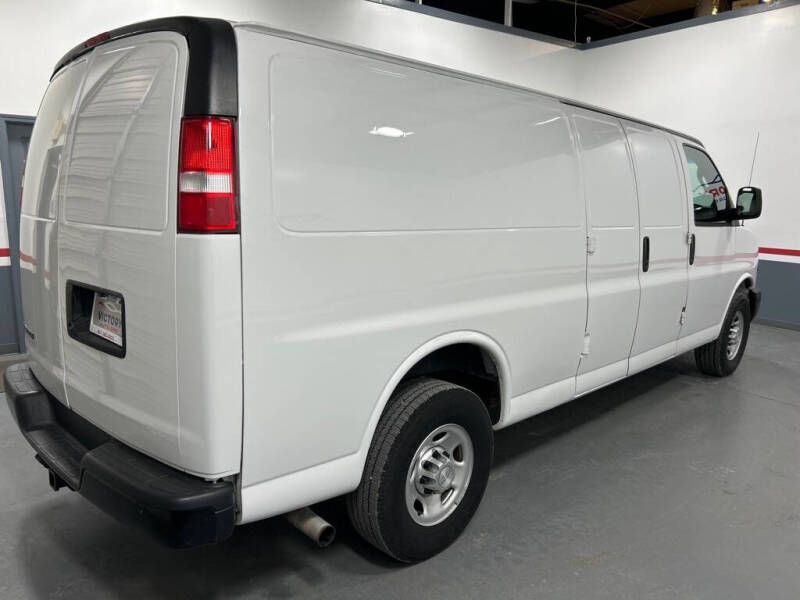 2020 Chevrolet Express 2500