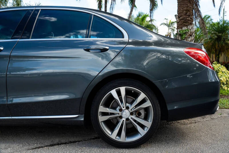 2015 Mercedes-Benz C-Class C 300