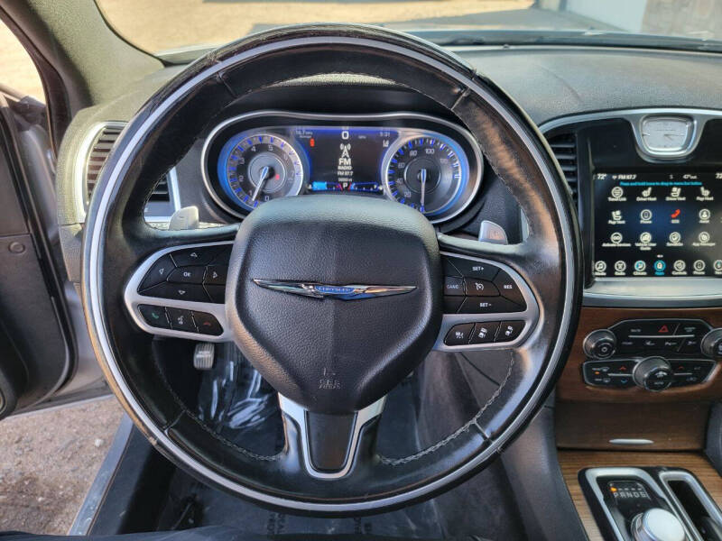 2017 Chrysler 300 C Platinum