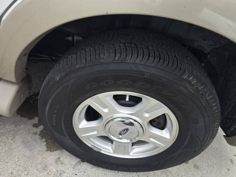 2005 Ford Expedition Eddie Bauer