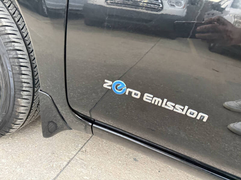 2017 Nissan LEAF S
