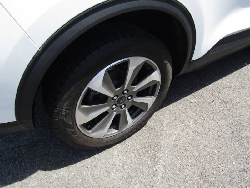2024 Ford Escape Platinum
