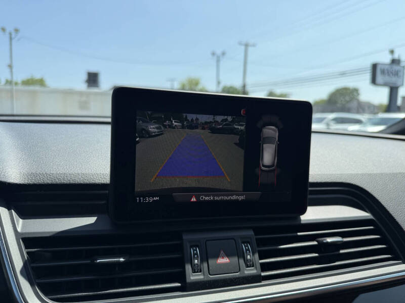 2018 Audi Q5 2.0T quattro Premium Plus