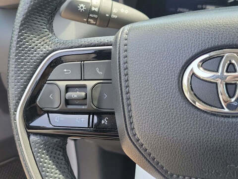 2024 Toyota Sequoia SR5