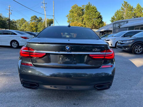 2017 BMW 7 Series 740i