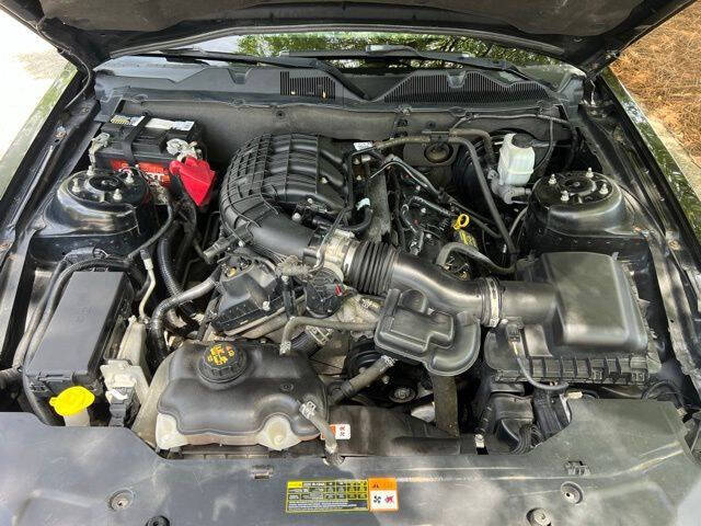 2012 Ford Mustang V6