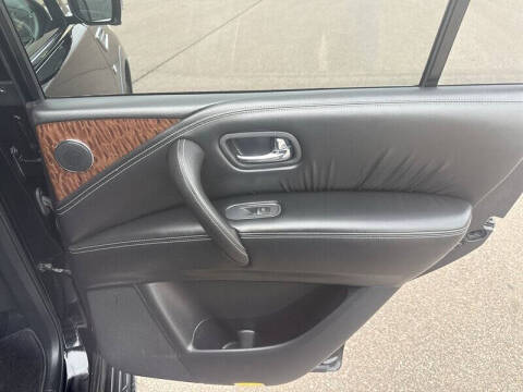 2017 Nissan Armada Platinum